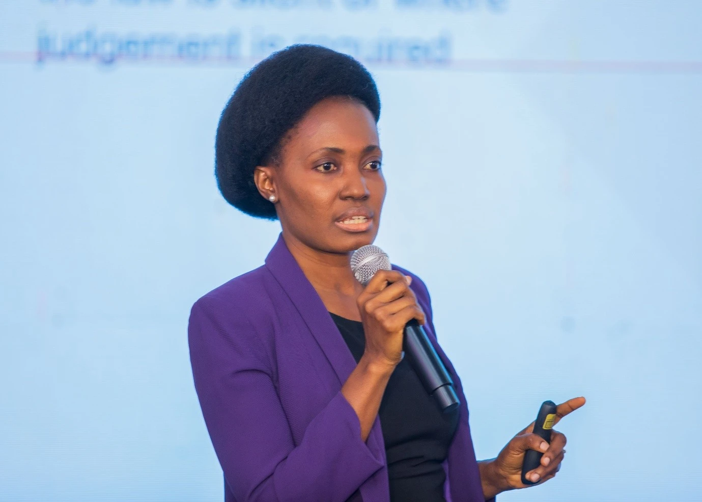 Mary Kwarteng Darko, Associate Director, PWC, facilitating the first training session.