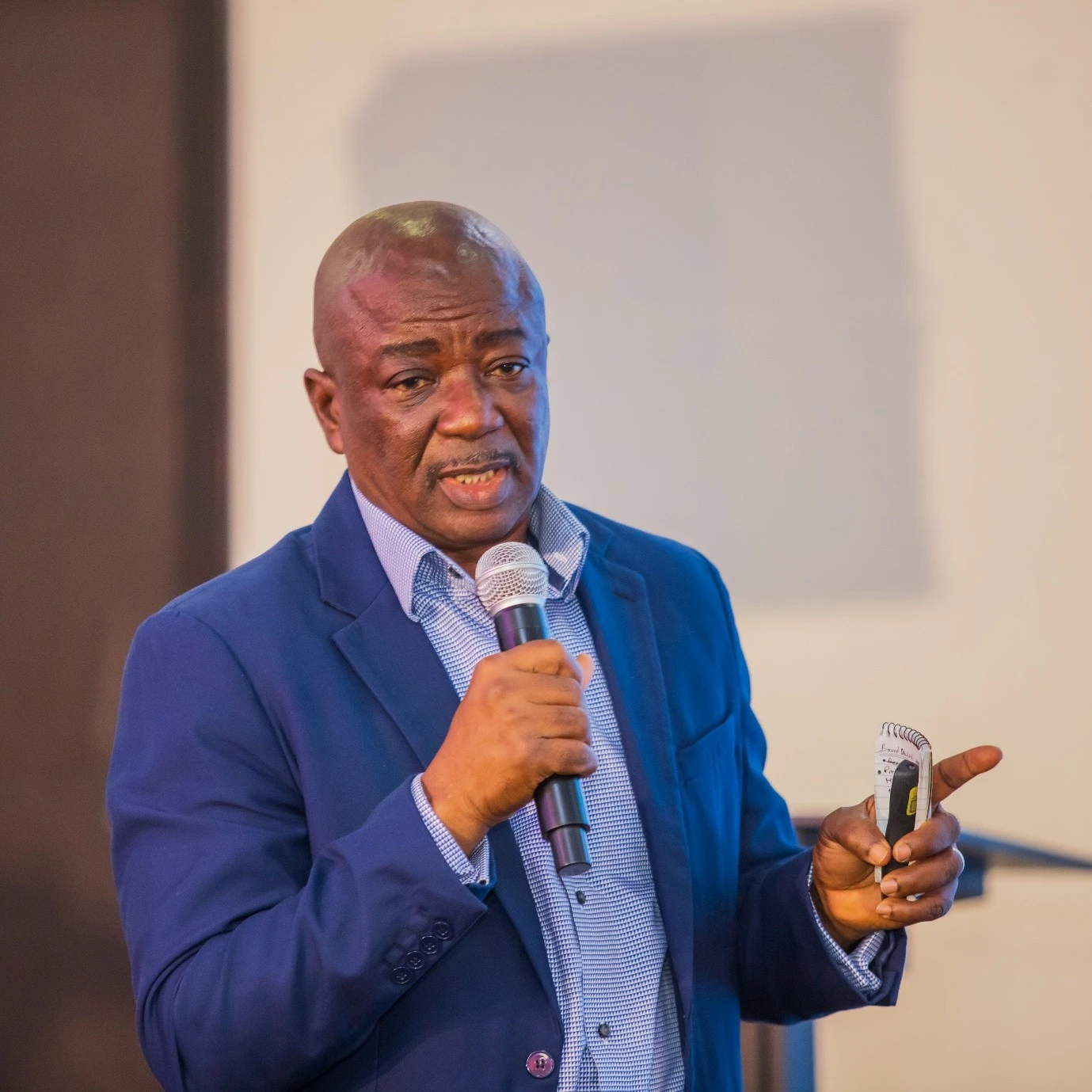 Michael Klobodu, Senior Manager, PWC, facilitating the last training session.